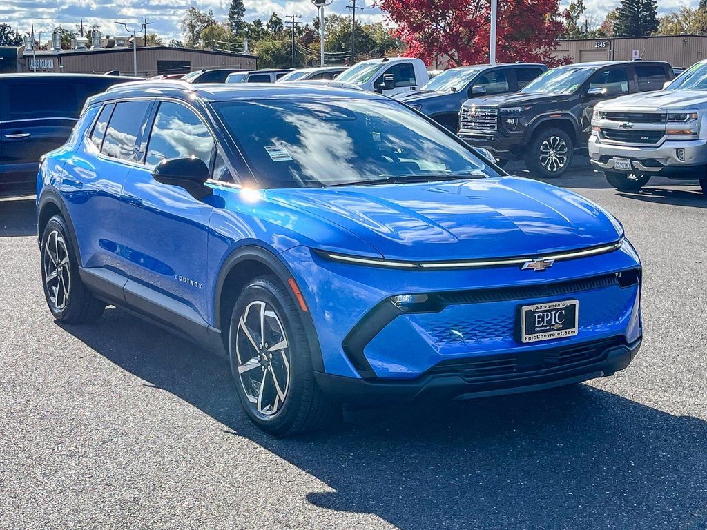New 2026 Chevrolet Equinox EV LT image 5