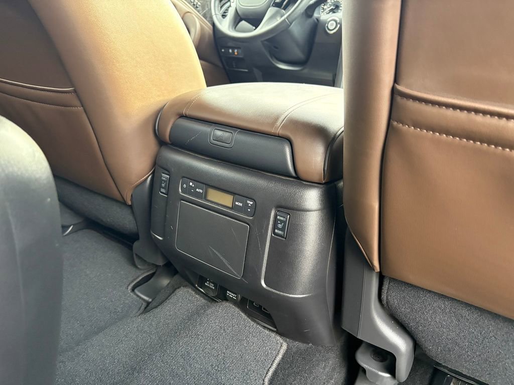 Used 2024 Nissan Armada Platinum w/ Captain's Chairs Package image 21