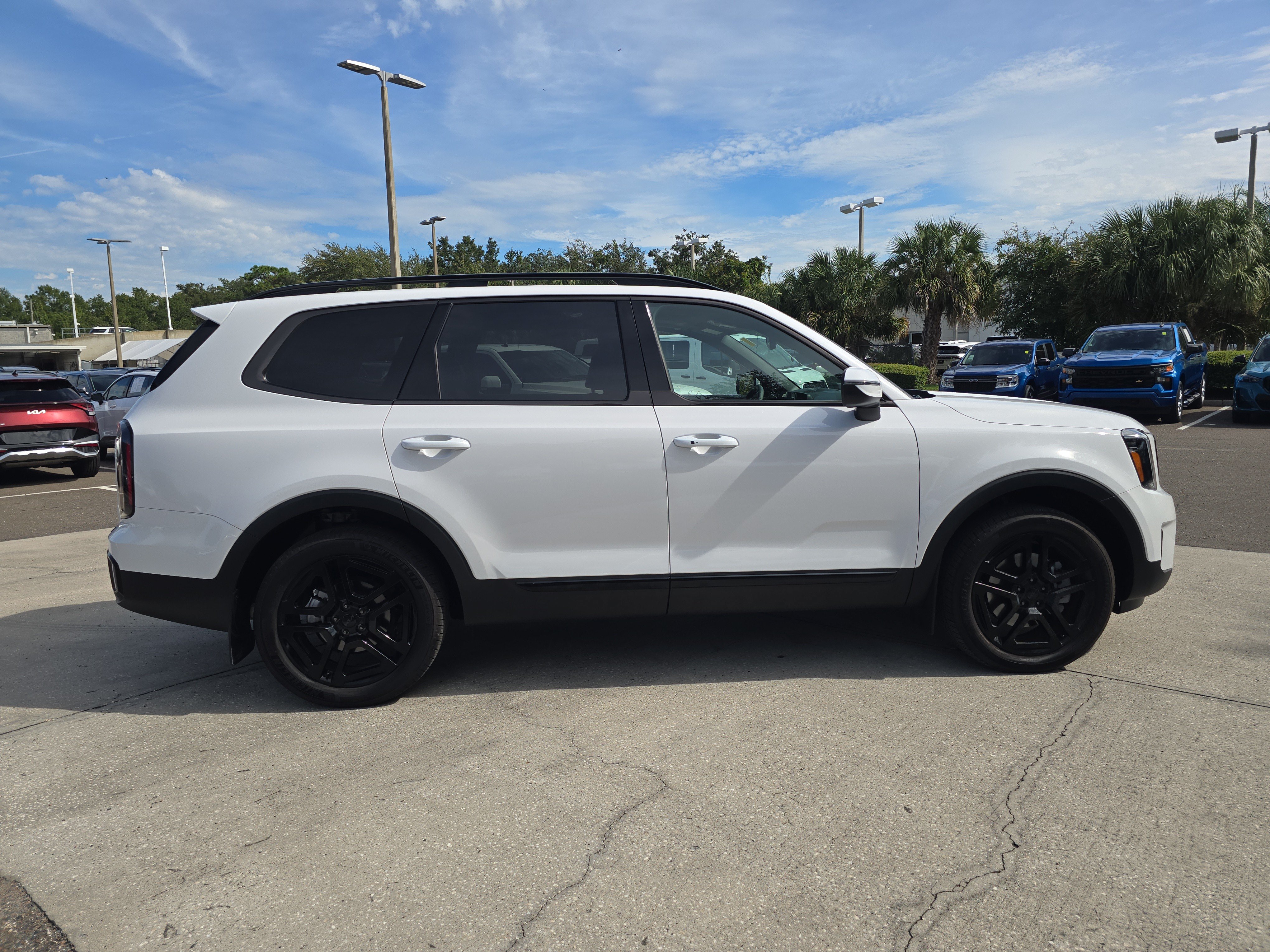 Certified 2025 Kia Telluride EX X-Line AWD/4WD image 9