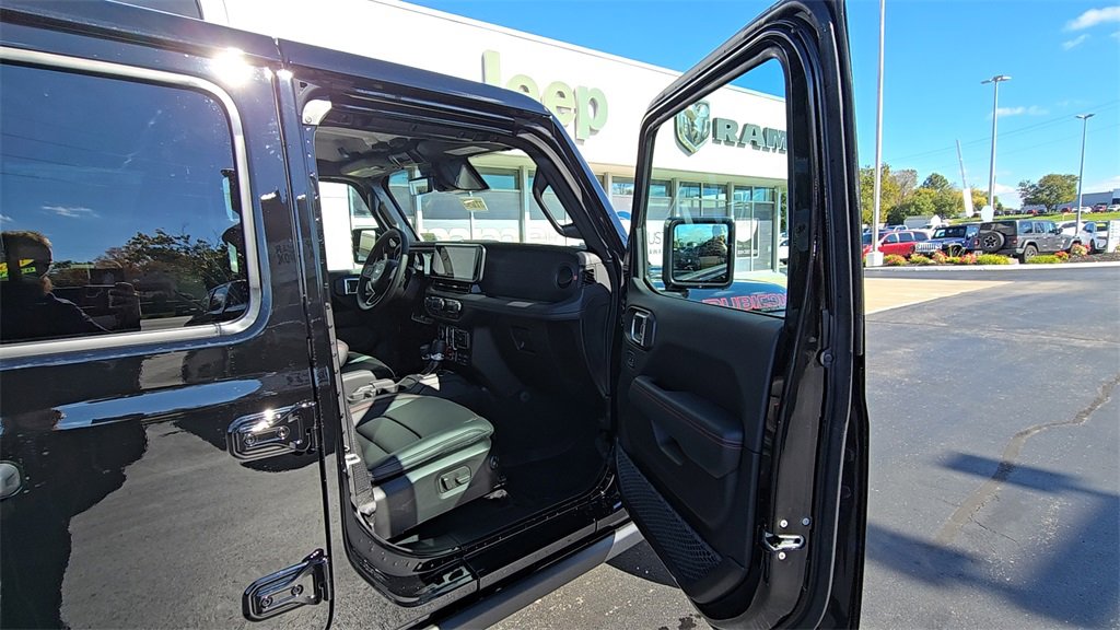 New 2026 Jeep Wrangler Unlimited Rubicon image 17