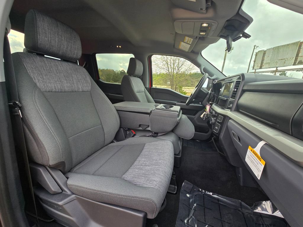 New 2026 Ford F250 XLT w/ Tremor Off-Road Package image 15