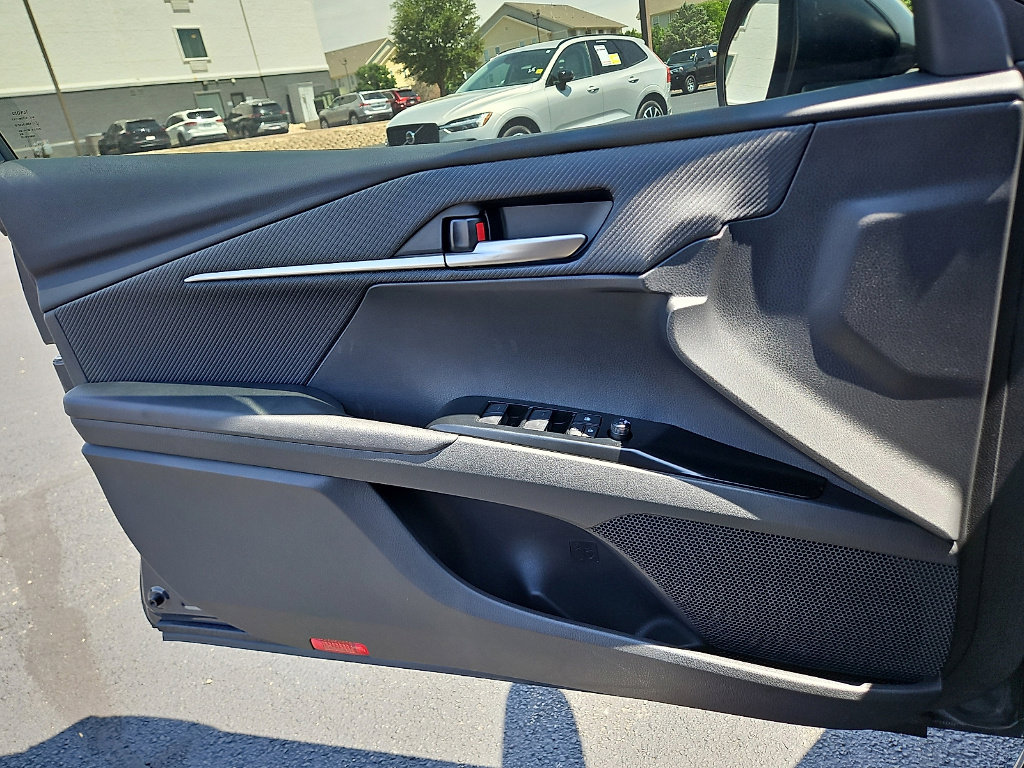 Certified 2026 Toyota Camry SE image 13