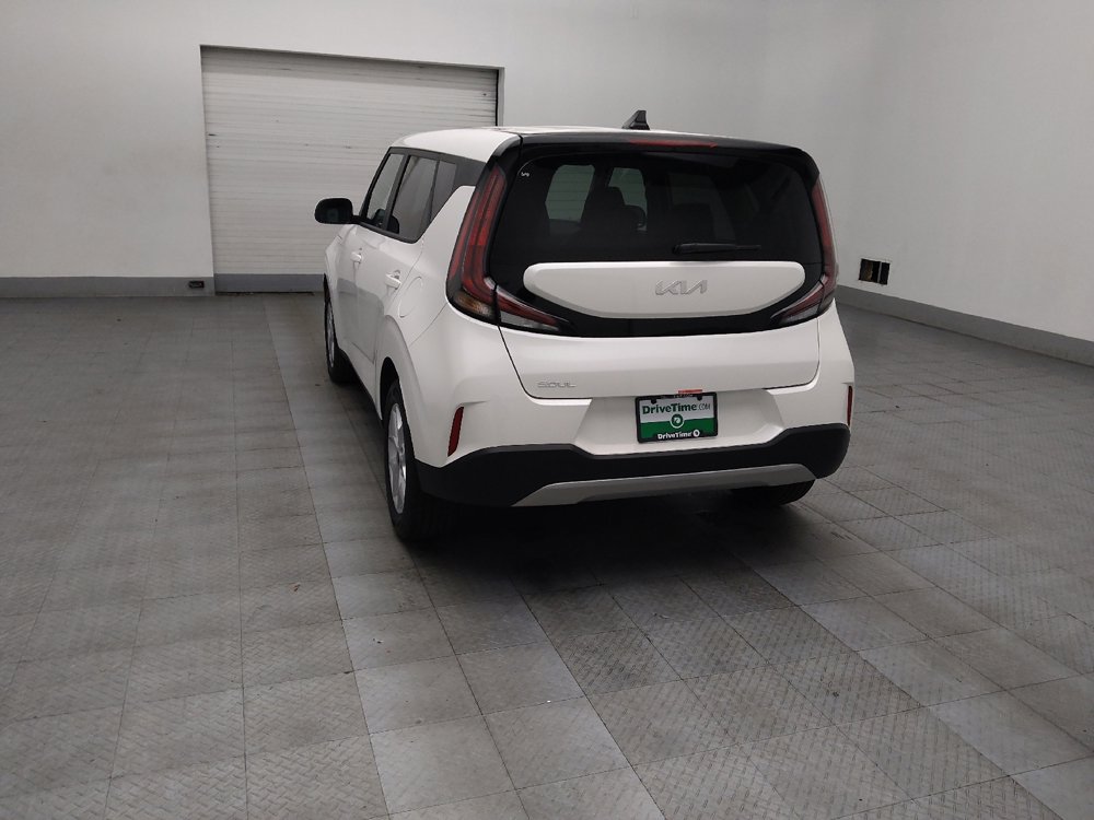 Used 2025 Kia Soul LX image 5