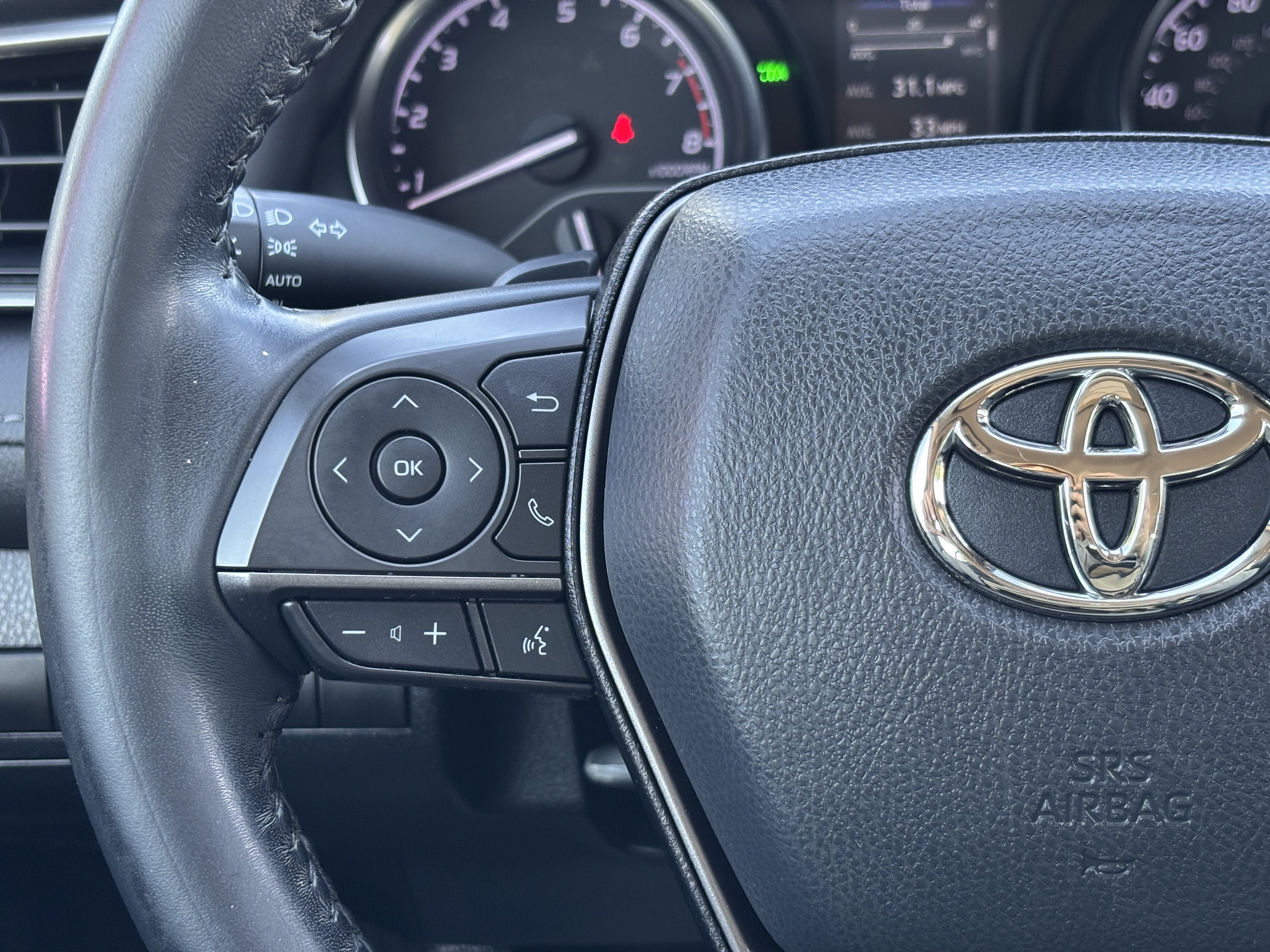 Used 2021 Toyota Camry SE w/ Convenience Package FWD image 21