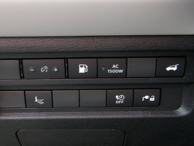 New 2025 Mitsubishi Outlander SEL image 32