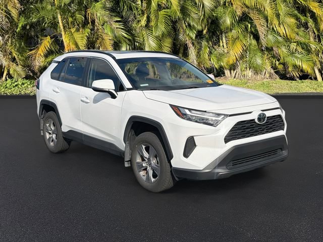 Used 2025 Toyota RAV4 XLE w/ Convenience Package FWD image 2