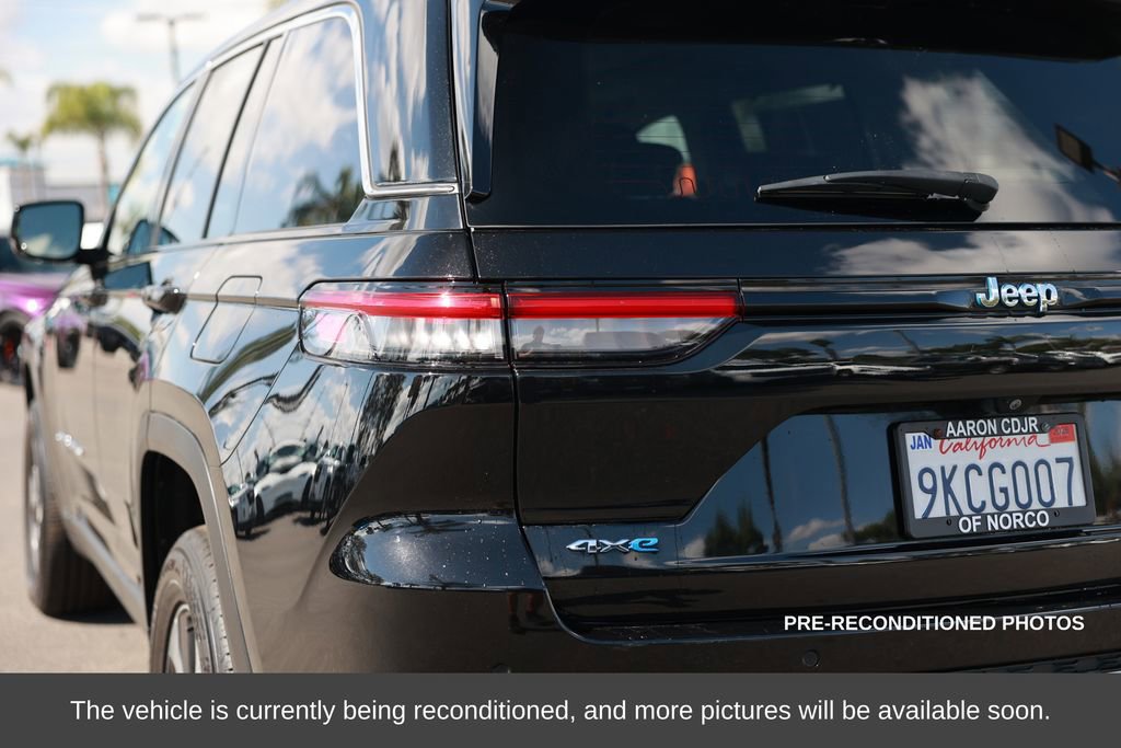 Used 2022 Jeep Grand Cherokee Limited 4xe w/ Luxury Tech Group II image 13