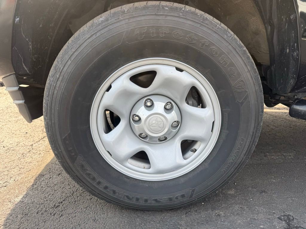 Used 2023 Toyota Tacoma SR image 9