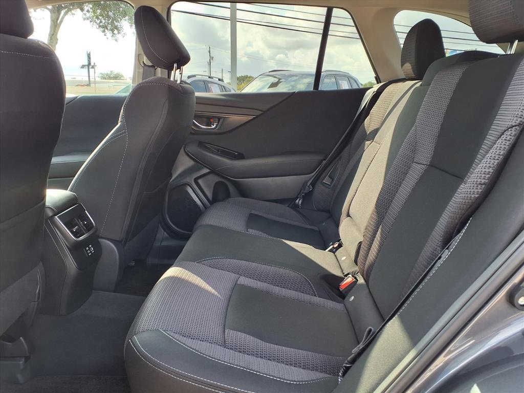 Certified 2025 Subaru Outback Premium image 5