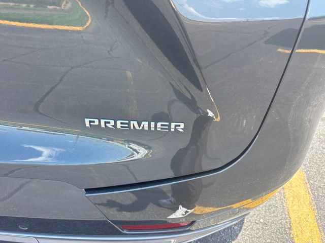 Used 2019 Chevrolet Blazer Premier w/ Driver Confidence II Package FWD image 4