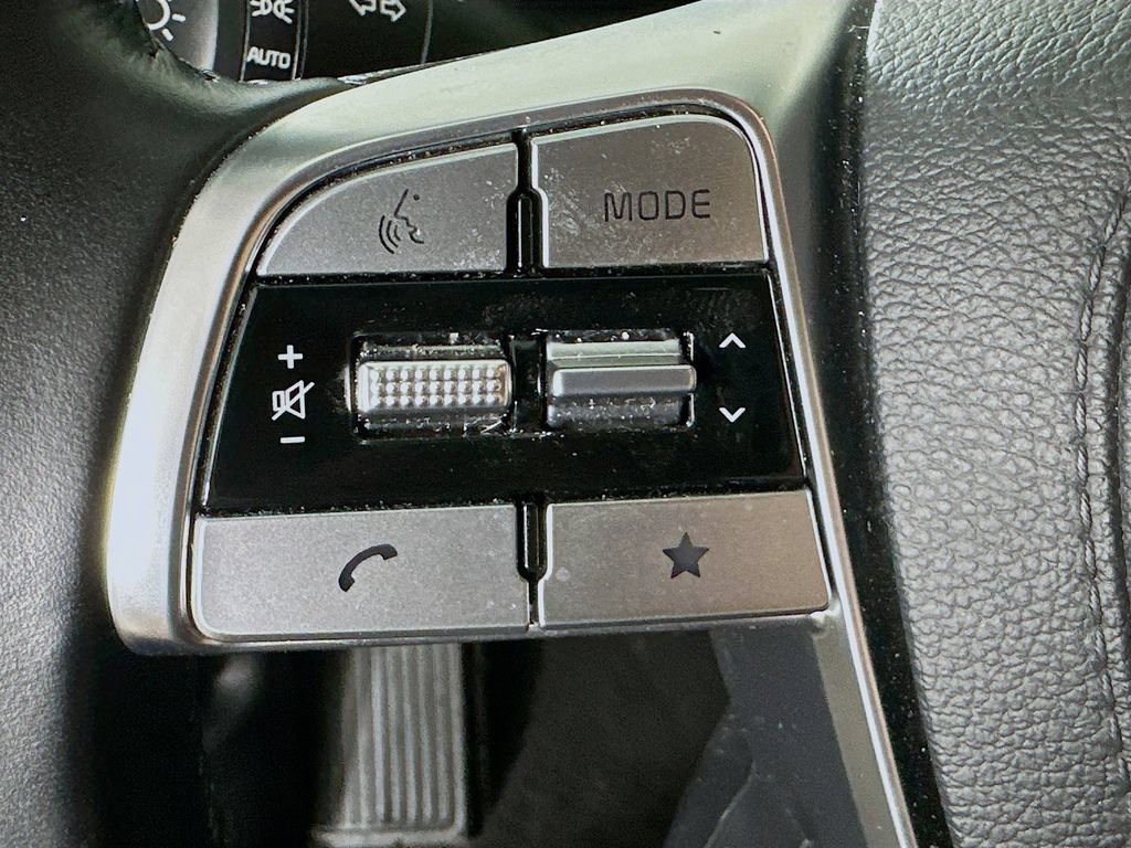 Certified 2023 Kia Telluride LX FWD image 10