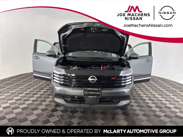 Certified 2025 Nissan Kicks SR w/ Illumination Package image 11