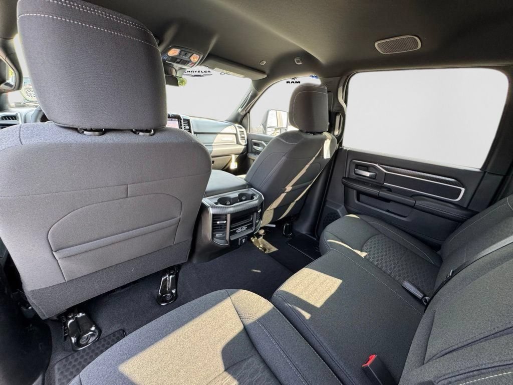 New 2026 RAM 2500 Big Horn AWD/4WD image 12