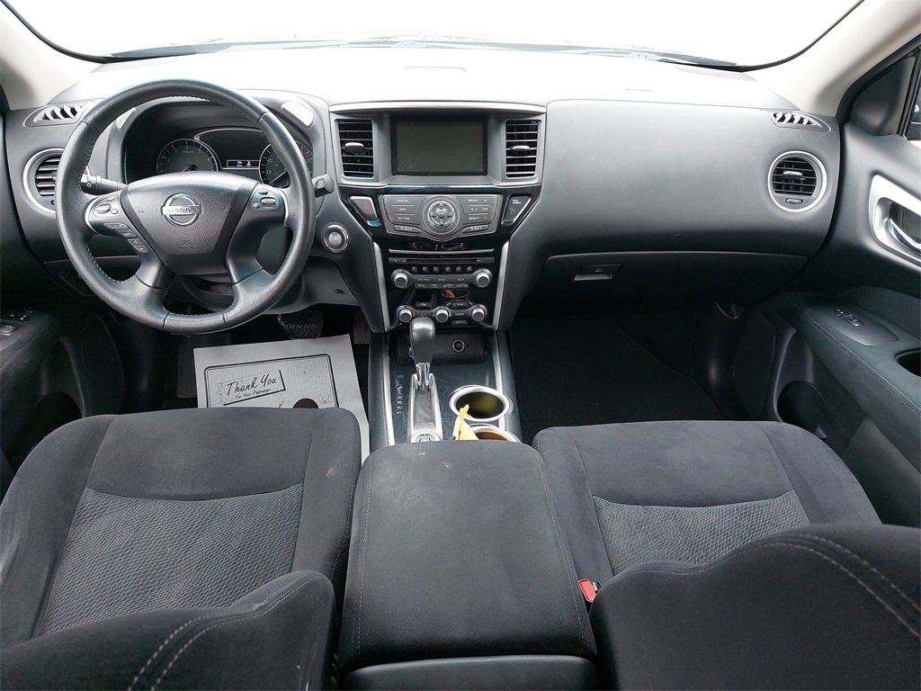 Used 2016 Nissan Pathfinder SV image 9