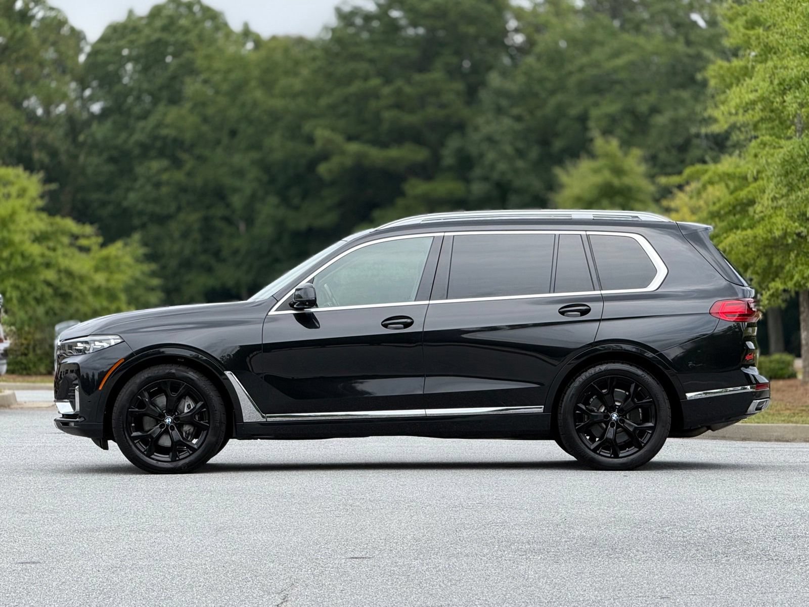 Used 2019 BMW X7 xDrive50i w/ Premium Package AWD/4WD image 9