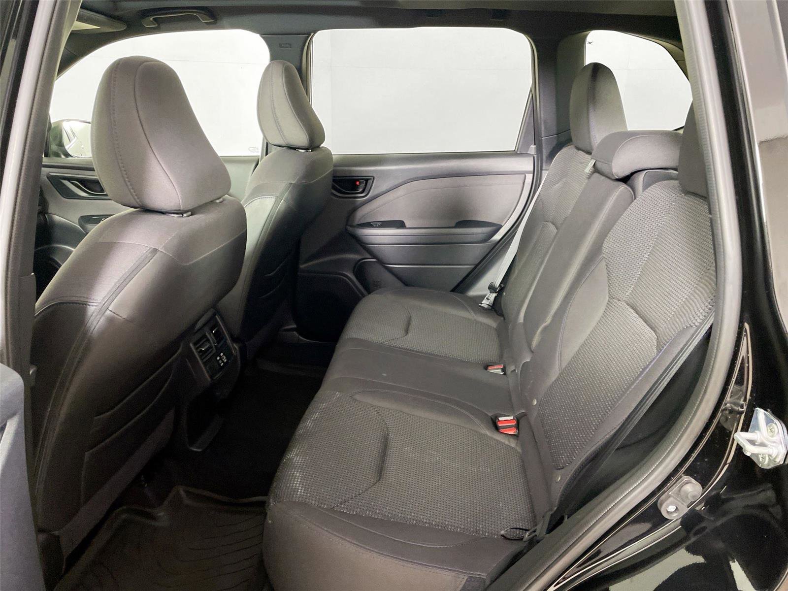 Used 2025 Subaru Forester Premium image 11