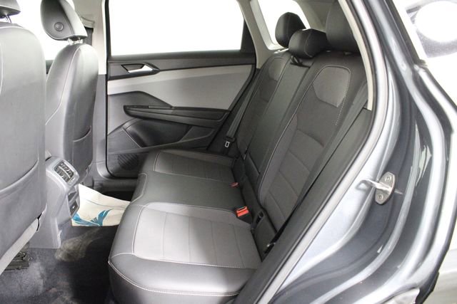 Used 2022 Volkswagen Taos SE image 11