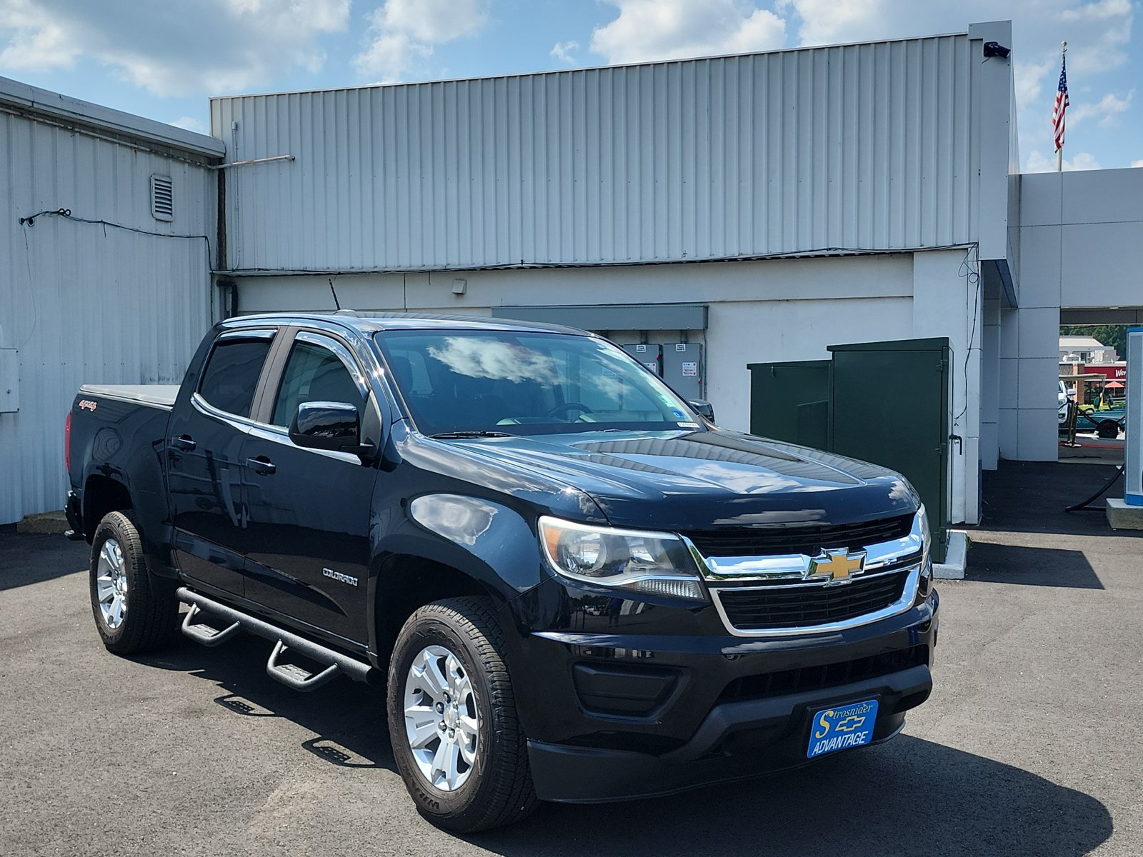 Used 2019 Chevrolet Colorado LT AWD/4WD image 7