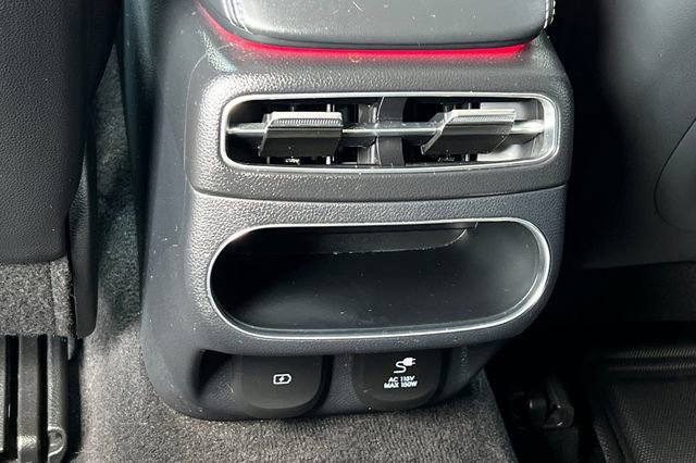 Used 2024 Genesis GV70 2.5T w/ Advanced Package image 17