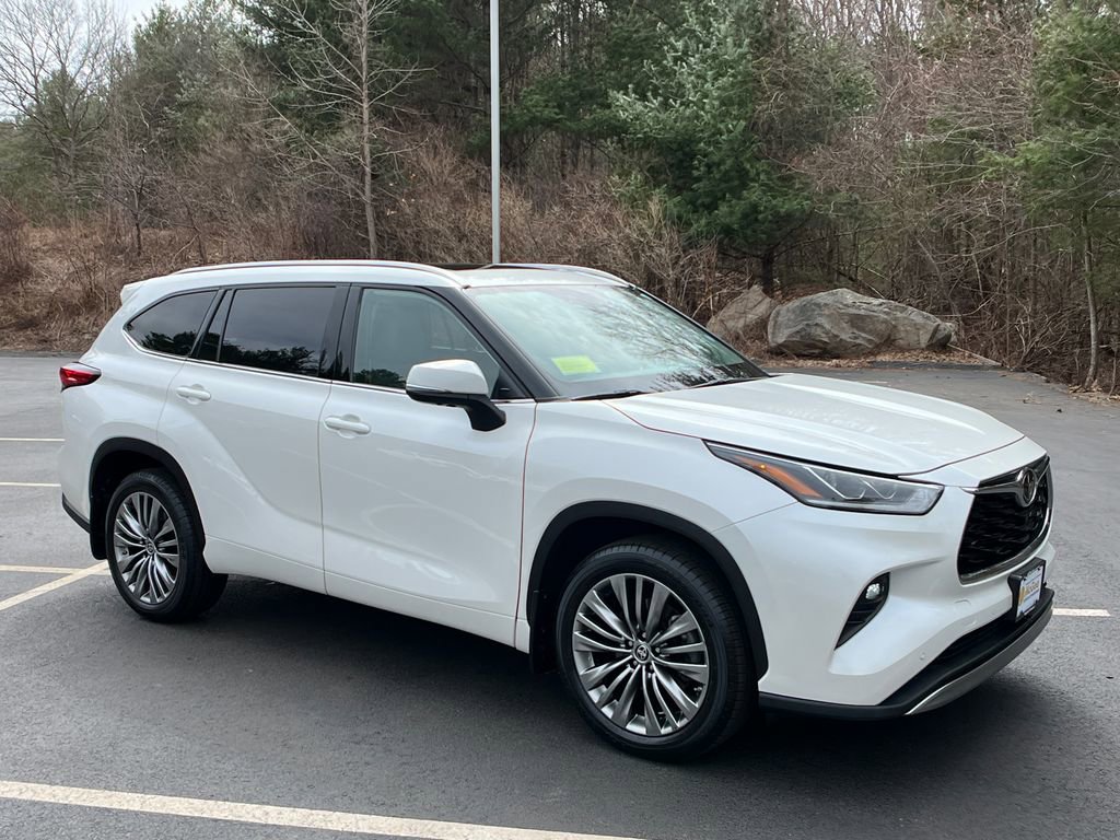 Used 2020 Toyota Highlander Platinum image 7