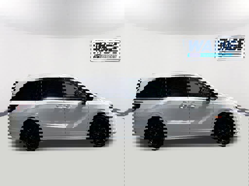 Used 2024 Honda Odyssey Sport image 4