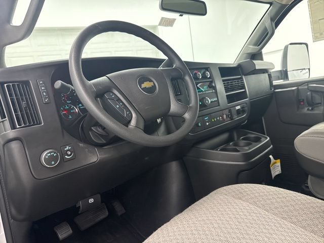 New 2026 Chevrolet Express 3500 w/ Power Convenience Package RWD image 19