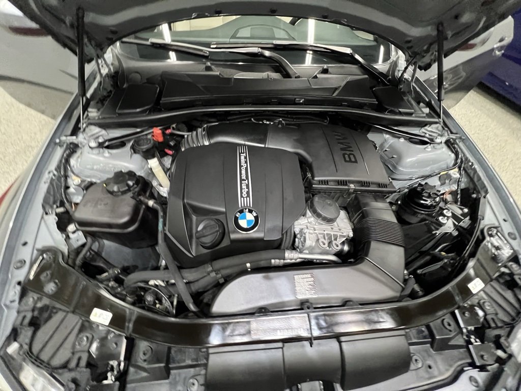 Used 2013 BMW 335i Convertible image 77