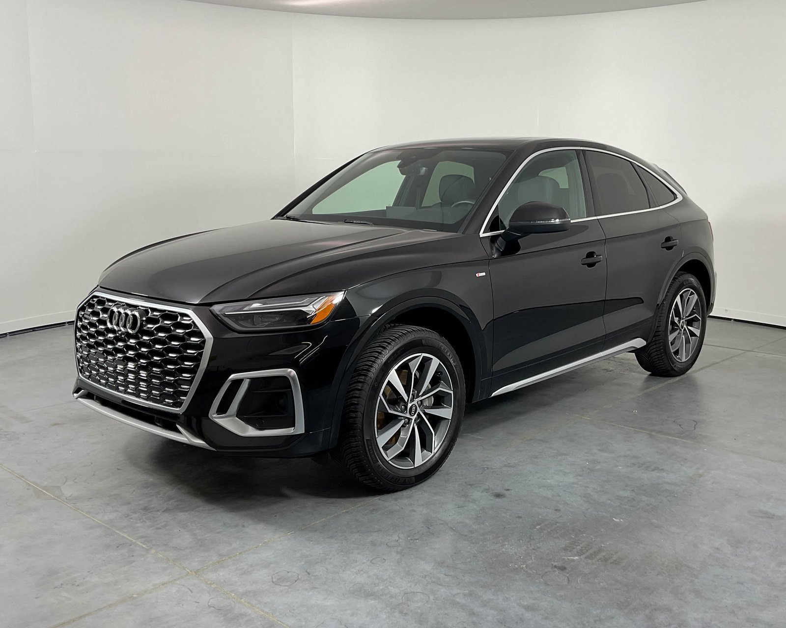 Used 2023 Audi Q5 2.0T Premium Plus w/ Premium Plus Package video 1