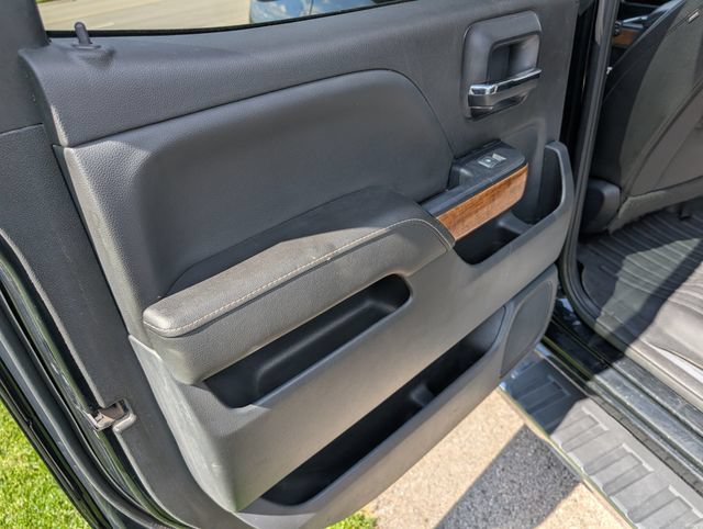 Used 2018 Chevrolet Silverado 2500 High Country w/ Duramax Plus Package AWD/4WD image 27