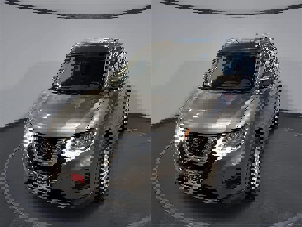 Used 2020 Nissan Rogue SV