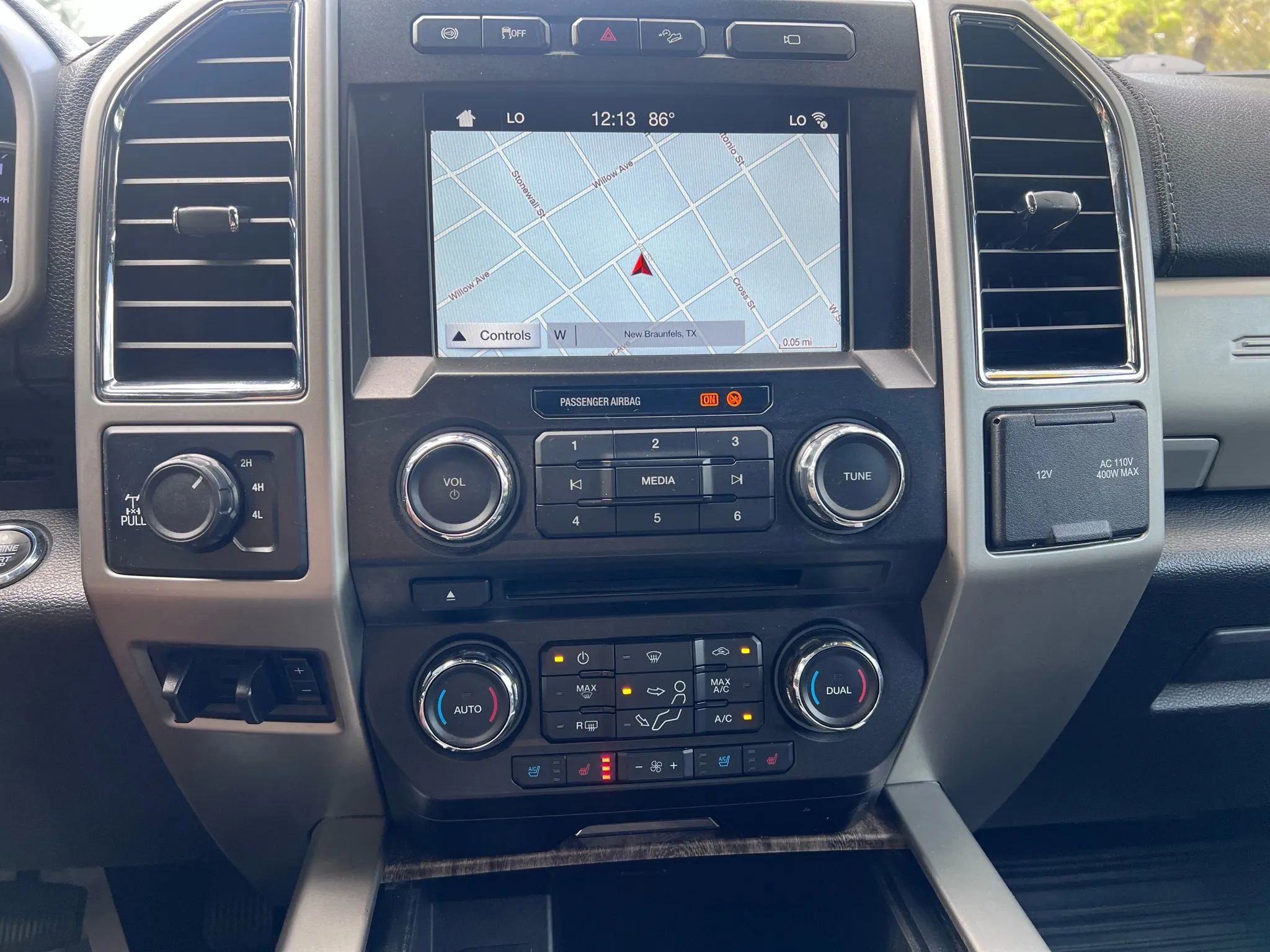 Used 2018 Ford F250 Lariat w/ Lariat Ultimate Package image 21