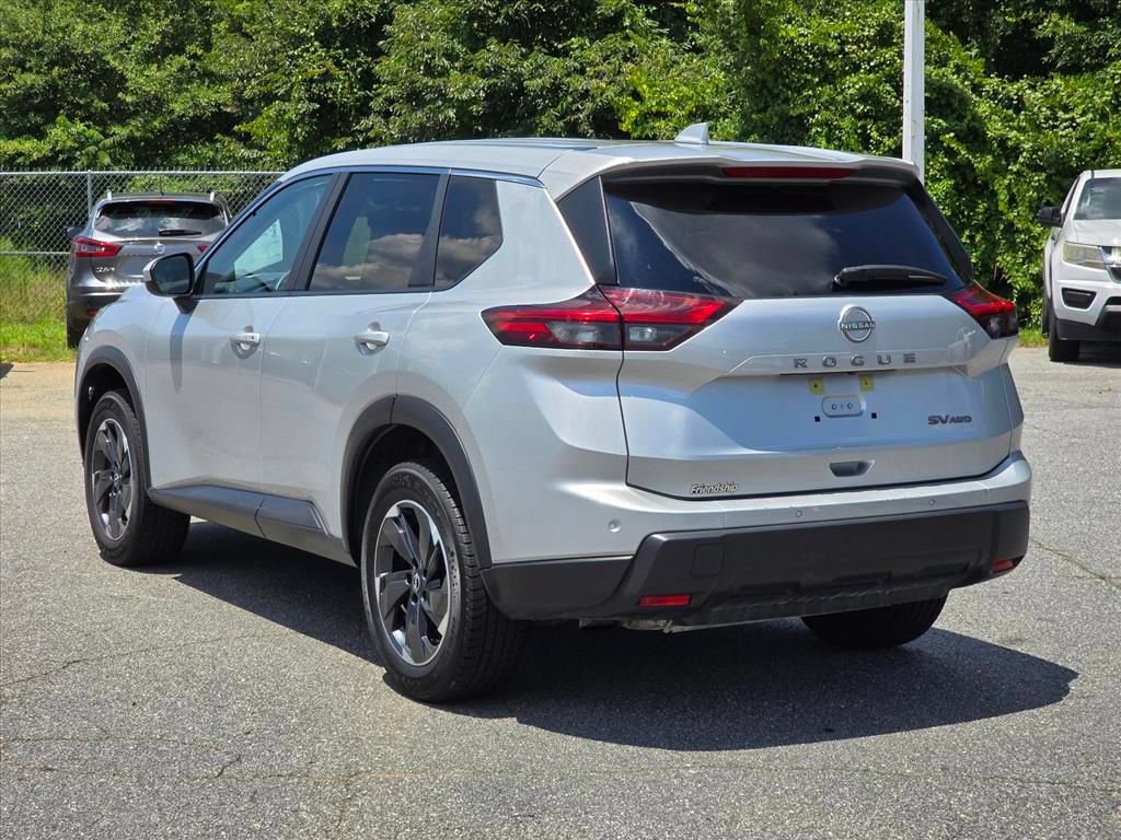 Used 2024 Nissan Rogue SV AWD/4WD image 24