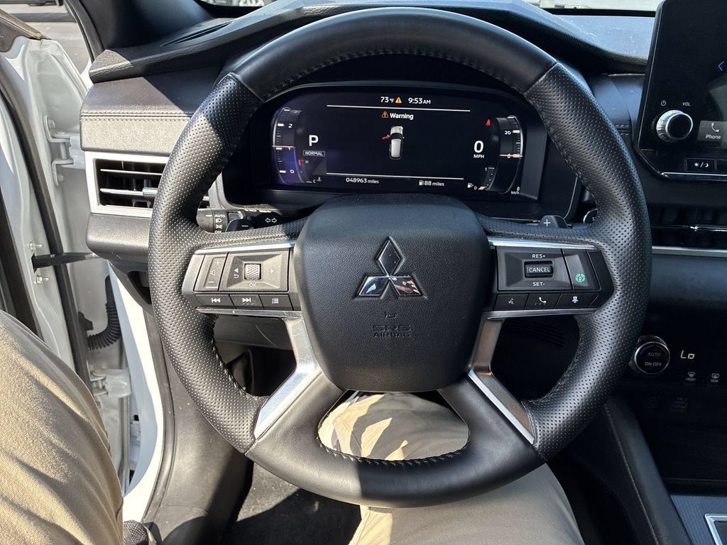 Used 2024 Mitsubishi Outlander SE AWD/4WD image 14
