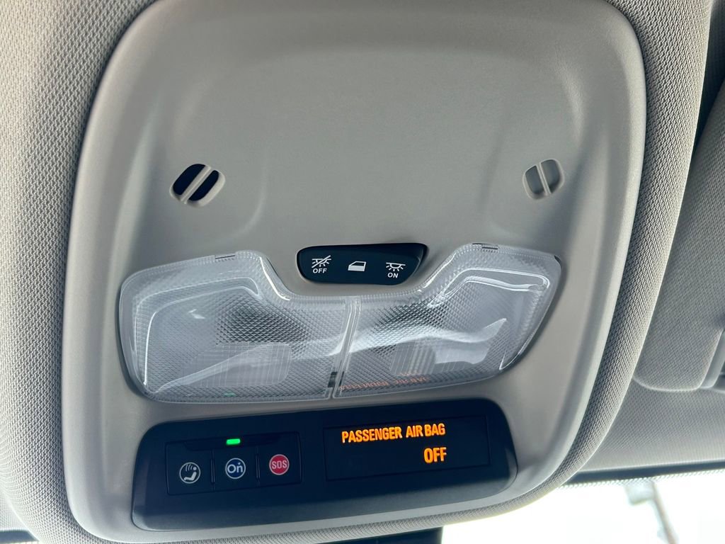 Used 2025 Buick Encore GX Preferred FWD image 17
