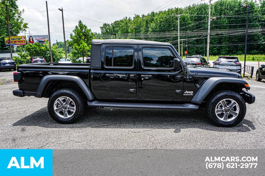 Used 2022 Jeep Gladiator Overland w/ LED Lighting Group AWD/4WD image 8