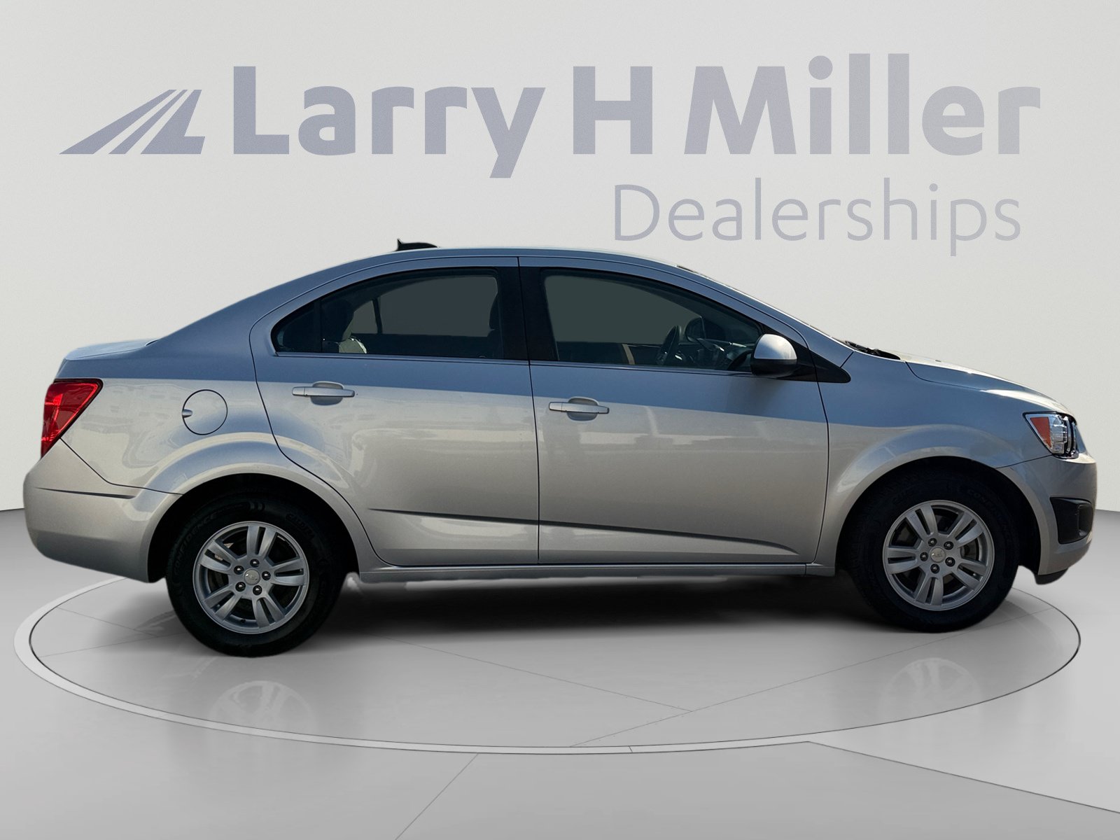 Used 2016 Chevrolet Sonic LT FWD image 6