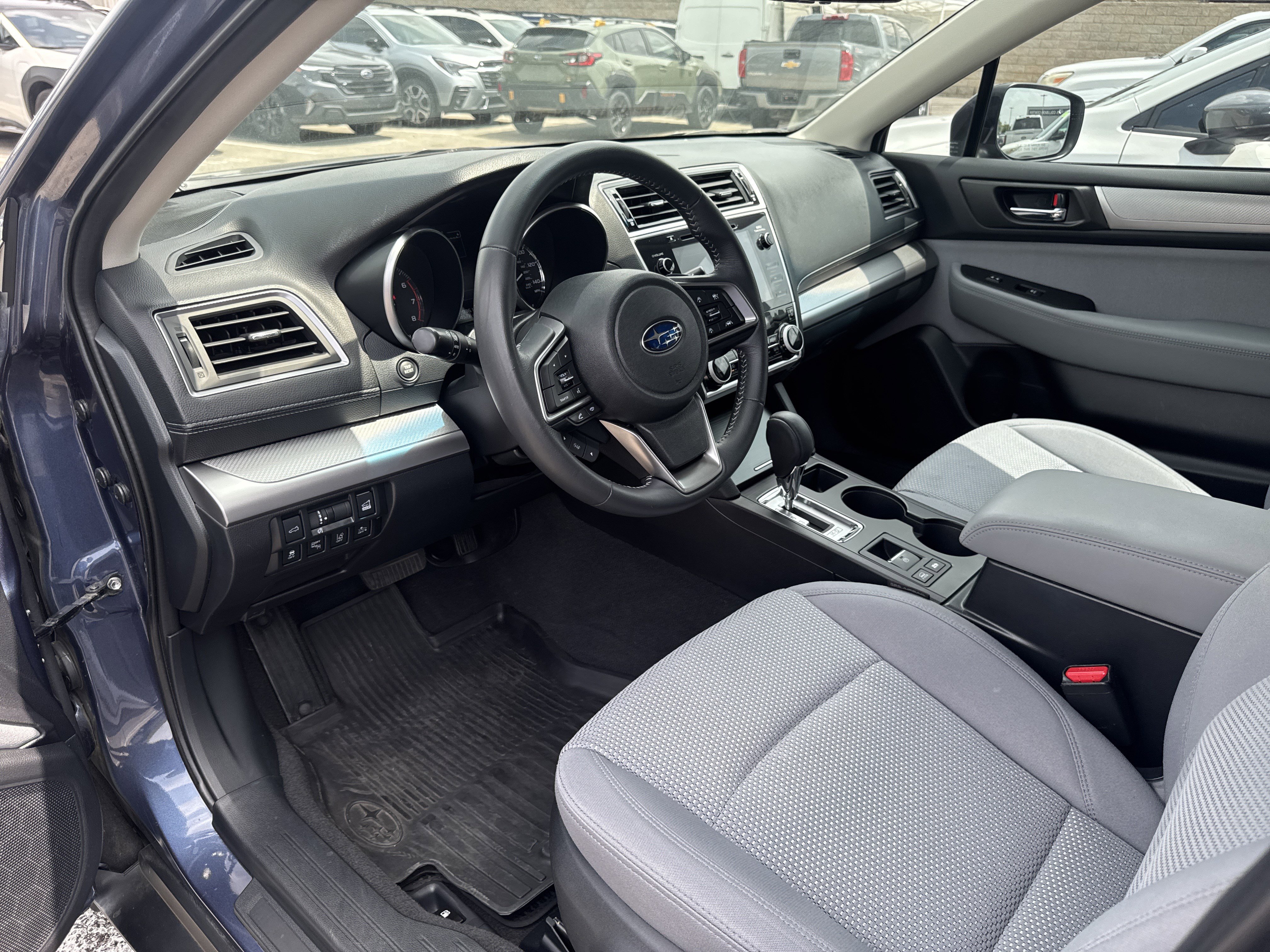 Used 2018 Subaru Outback 2.5i Premium AWD/4WD image 23