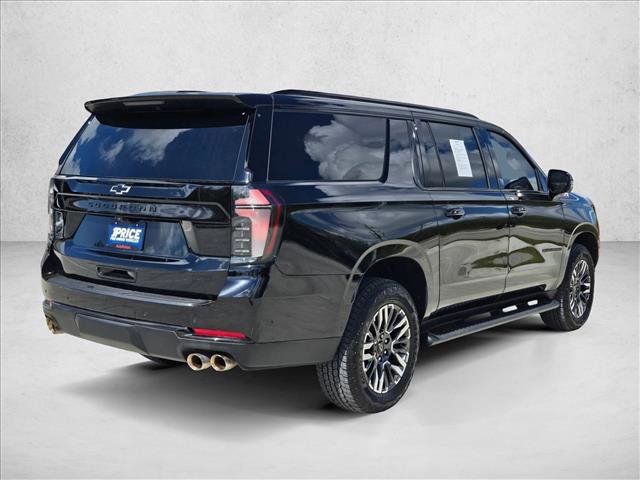 Used 2025 Chevrolet Suburban Z71 w/ Comfort Package image 5