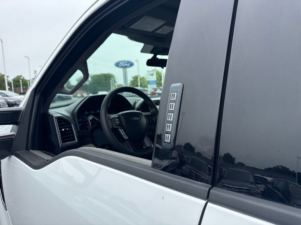 Used 2022 Ford F250 XLT w/ XLT Premium Package AWD/4WD image 14