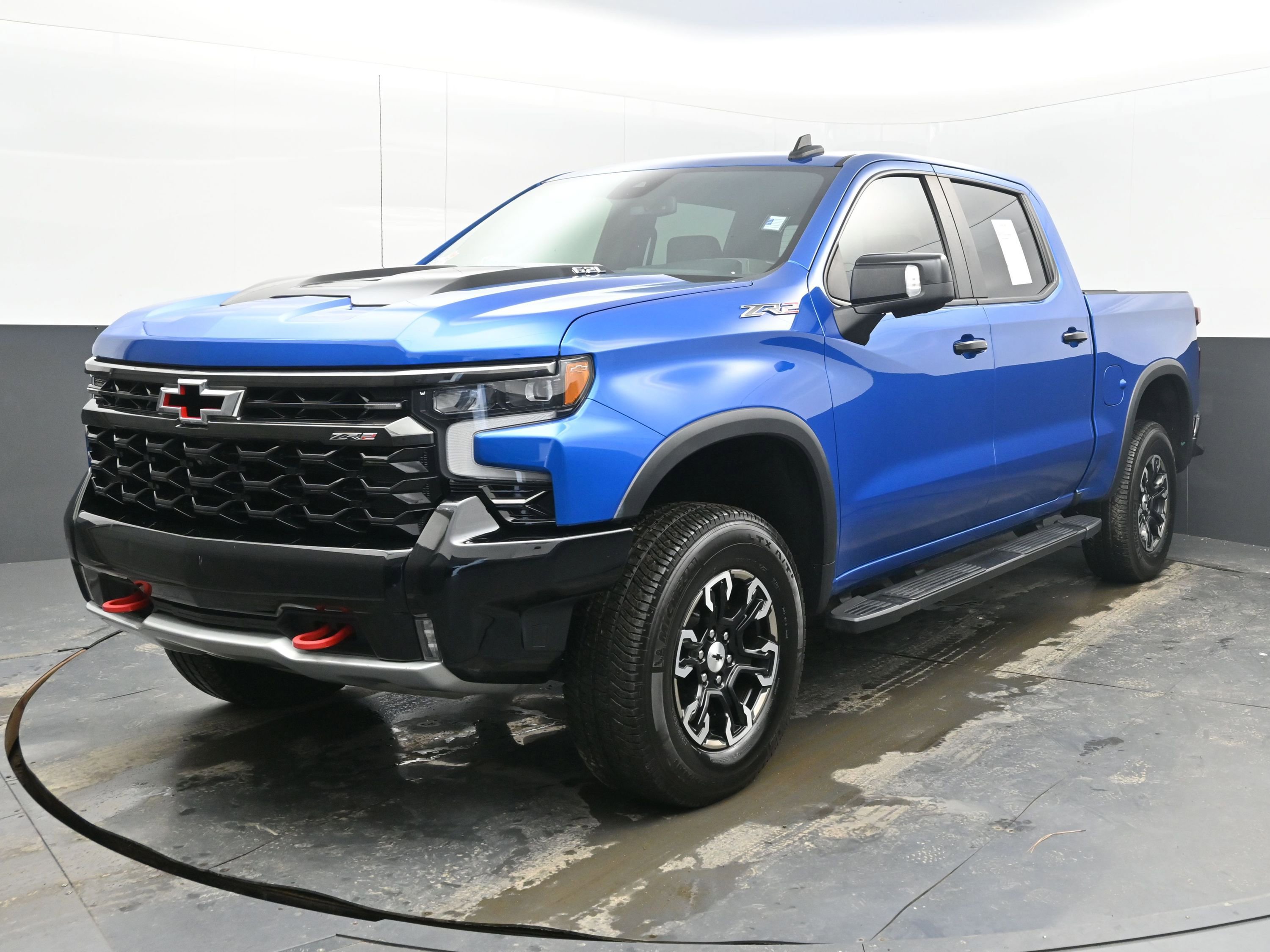 Used 2022 Chevrolet Silverado 1500 ZR2 image 4
