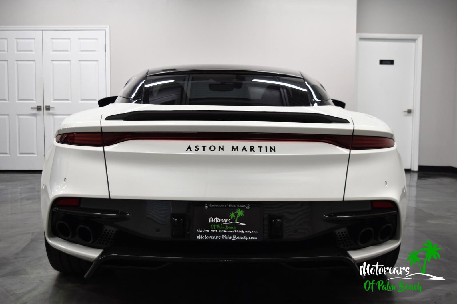 Used 2019 Aston Martin DBS Superleggera image 9