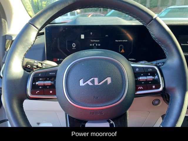 Used 2025 Kia Carnival SX Prestige FWD image 8