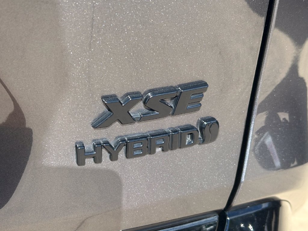 Used 2024 Toyota RAV4 XSE w/ Advanced Technology Package AWD/4WD image 14