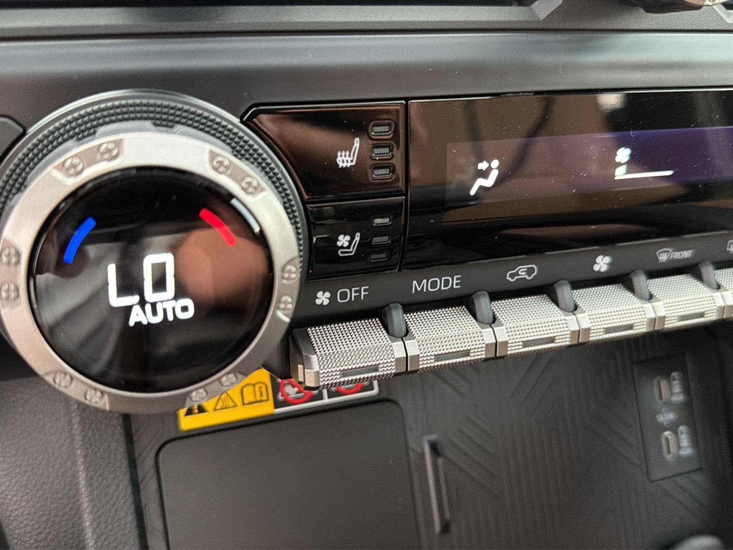 New 2026 Toyota 4Runner Limited AWD/4WD image 27