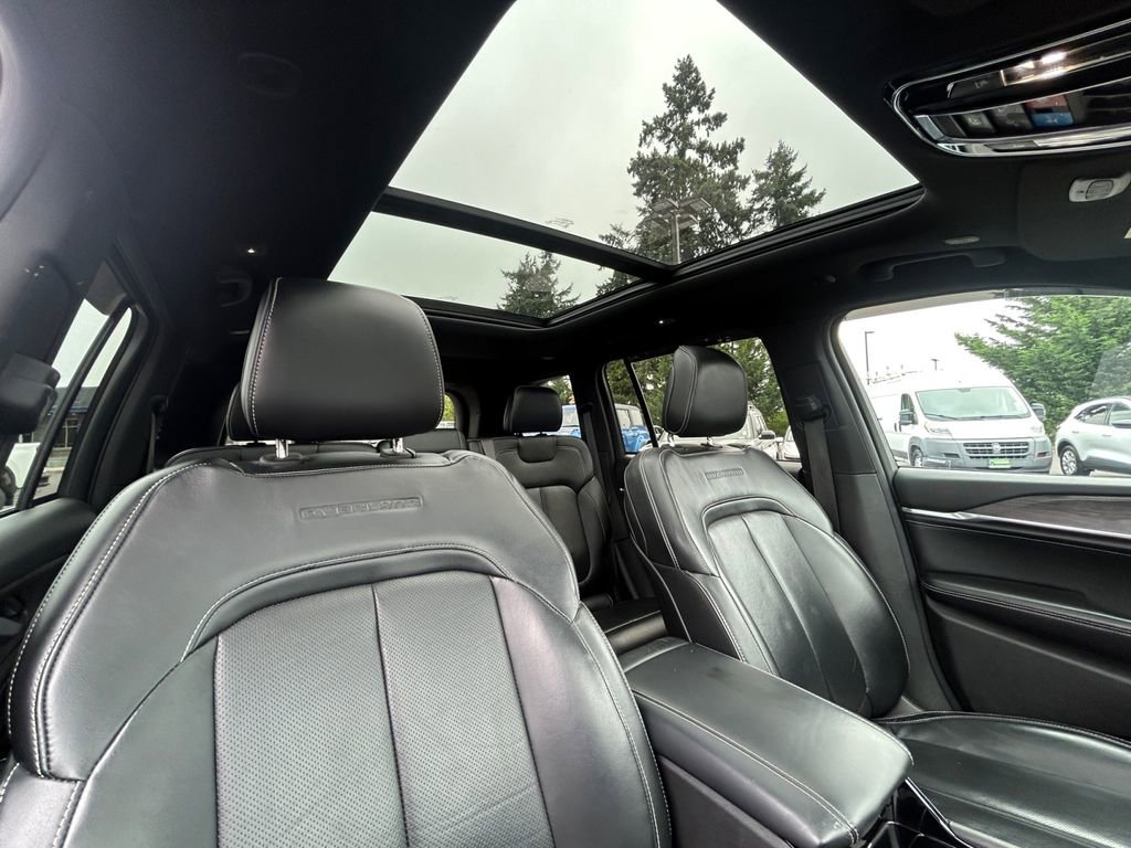 Used 2022 Jeep Grand Cherokee Overland image 28