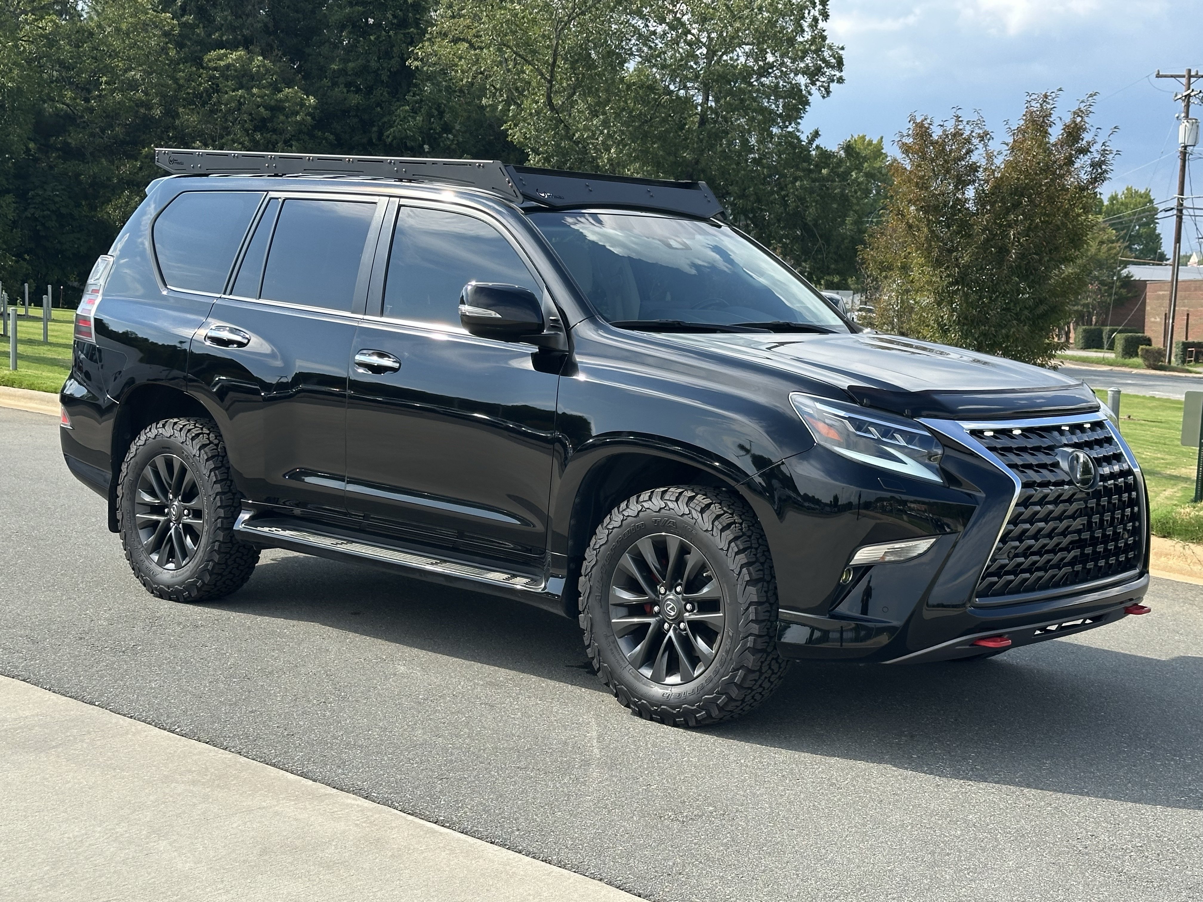 Used 2023 Lexus GX 460 Premium AWD/4WD image 2
