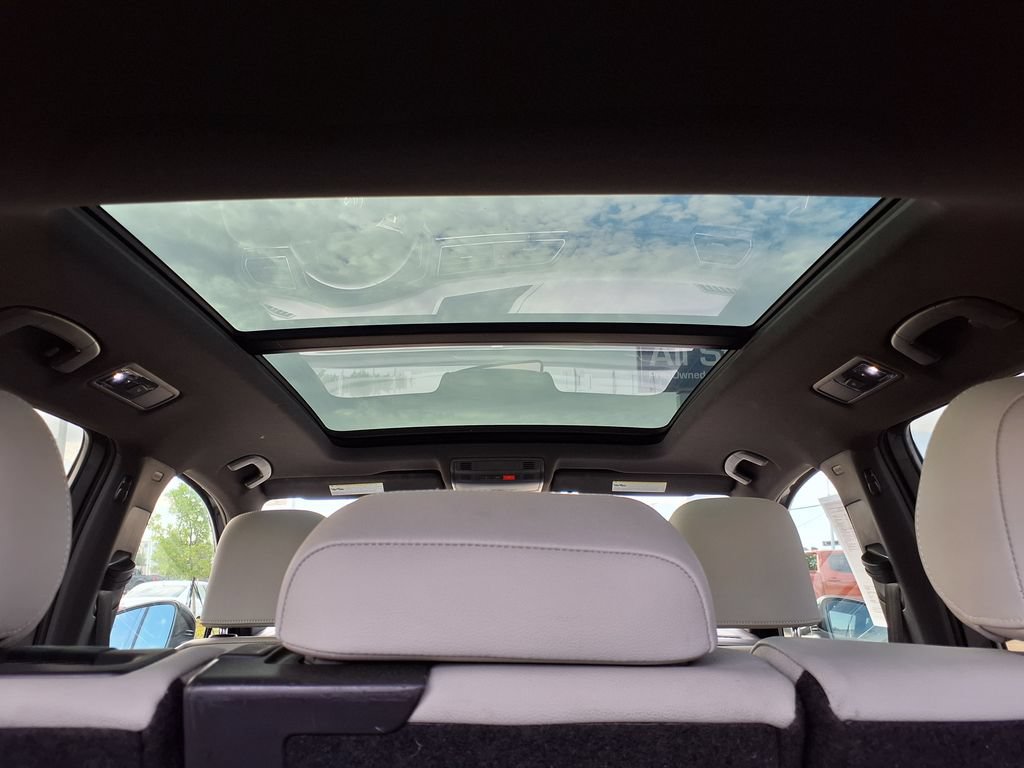 Used 2019 Volkswagen Tiguan S FWD image 25