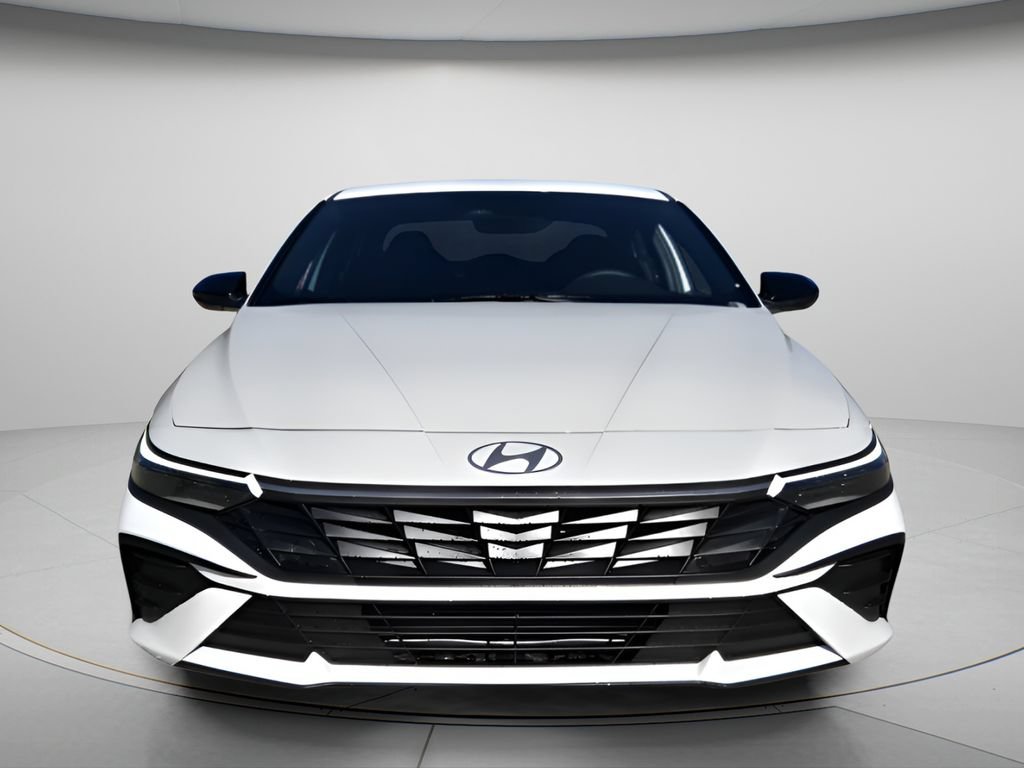 New 2026 Hyundai Elantra SEL Sport FWD image 3