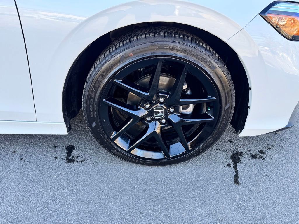 Certified 2025 Honda Civic Sport image 13