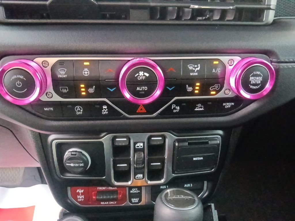 Used 2024 Jeep Gladiator Rubicon image 24